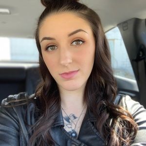 Meet your Posher, Helena